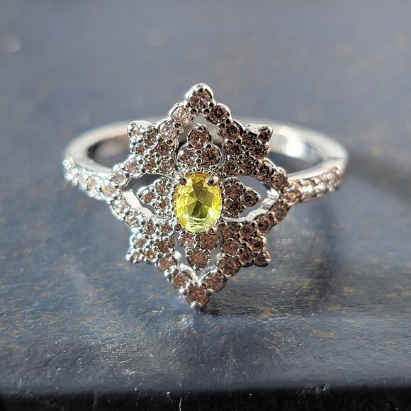 Ornate Rhodium-Plated Size 9 Ring with Yellow Gemstone and Intricate Detailing - Picture 5 of 15
